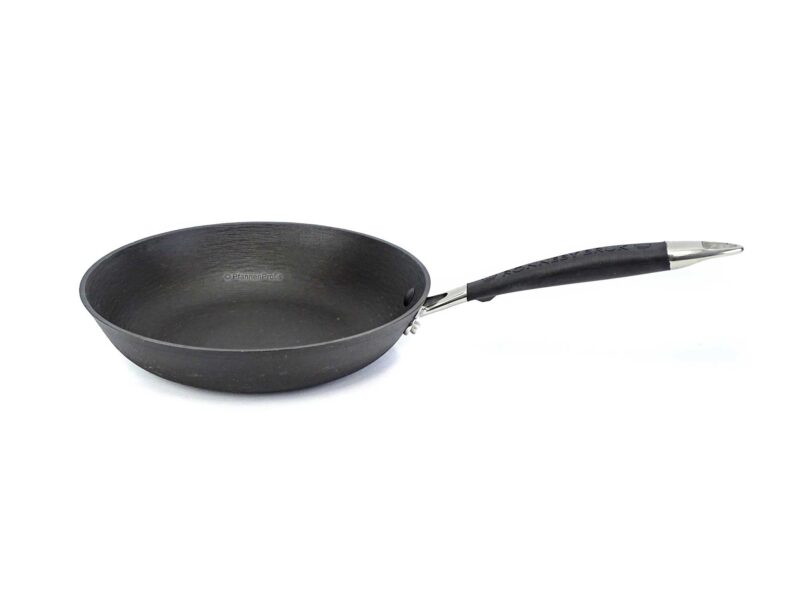 Vavente 20cm Ultra Light Cast Iron Frying Pan – Pre-Seasoned with Silicone Handle - Image 5
