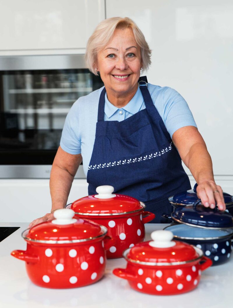 Vavente 20cm Steel Enamel Cookpot DOTS – Durable, Stylish, & Heat-Resistant - Image 5