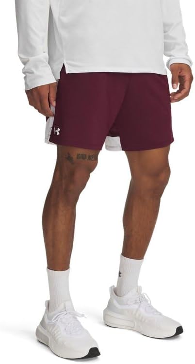 Under Armour Mens 7" Tech Vent Shorts - Image 5