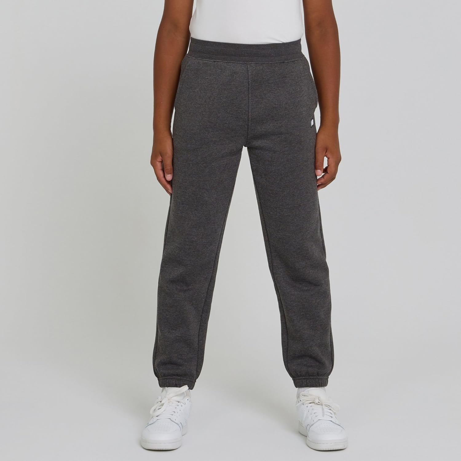 New Balance Boys Relaxed Fit Joggers – Kids Soft Cotton Blend Fleece Athletic Sweatpants with Pockets (Size 4-20) - Image 2