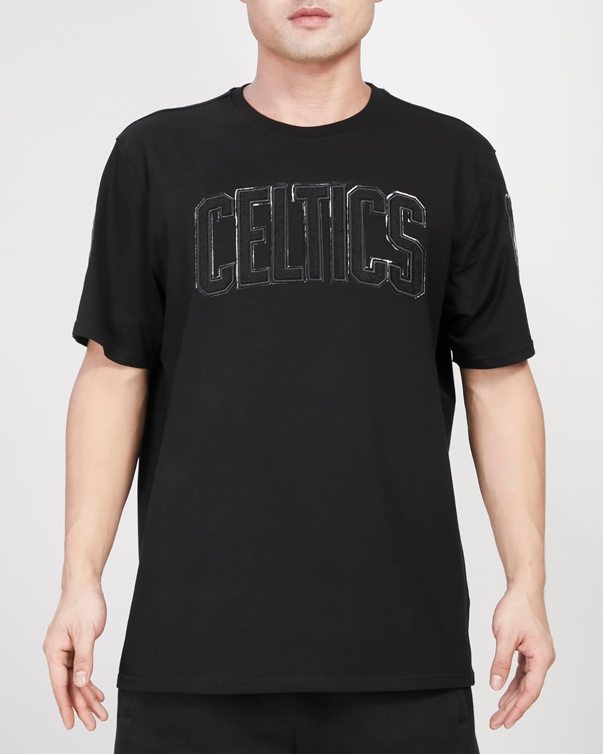 Mens NBA Classic Triple Black Cotton Short Sleeve Tee - Image 10