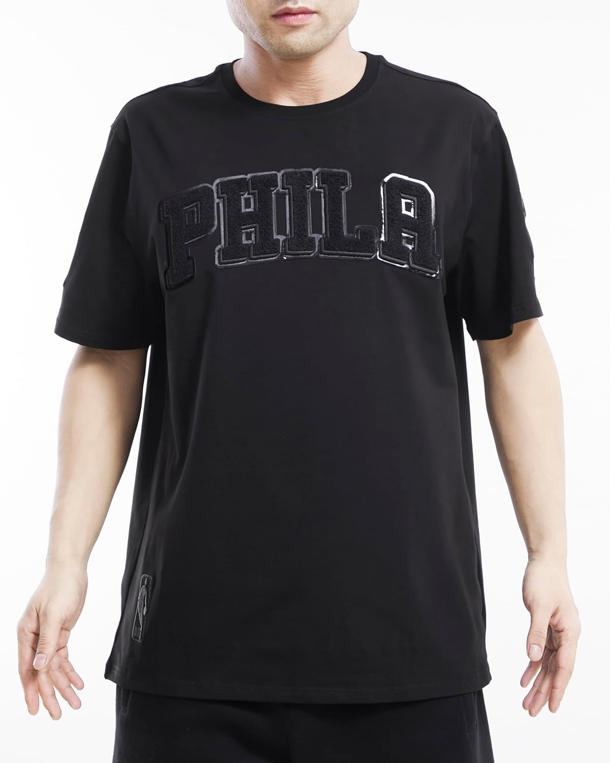 Mens NBA Classic Triple Black Cotton Short Sleeve Tee - Image 8