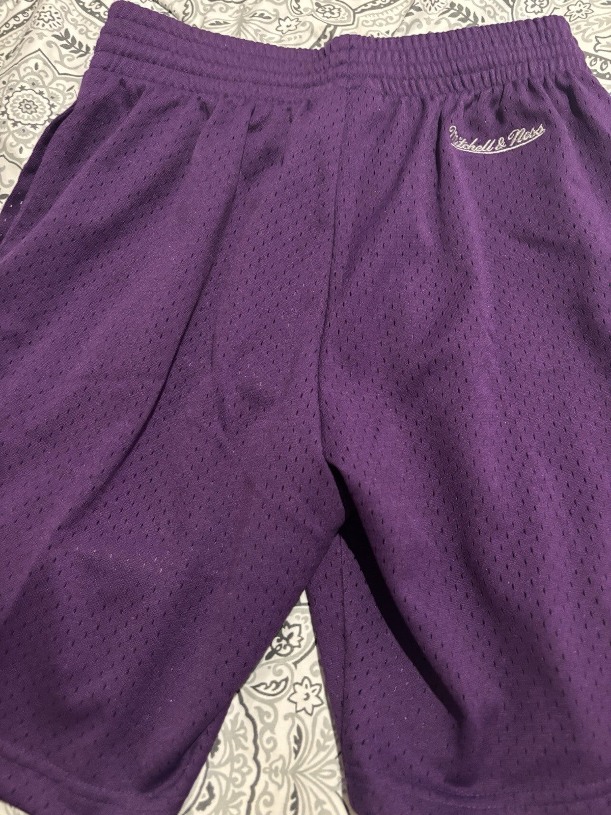 Mitchell & Ness Purple Mesh Athletic Basketball Shorts Men's Size XL - Image 5