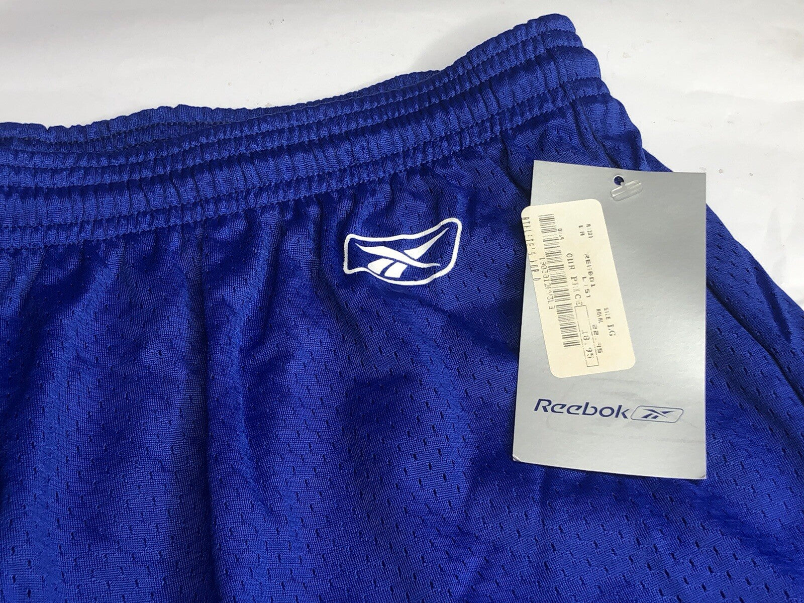 NWT Vintage Reebok Men's Nylon Shorts Blue Basketball Shorts Size L Y2K - Image 3